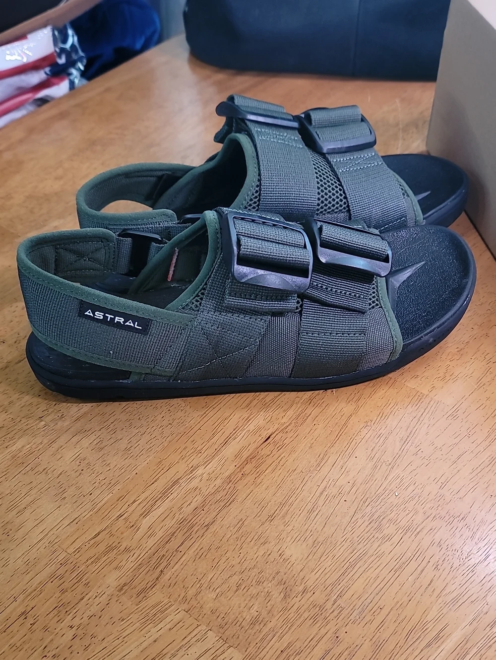 PFD Sandals Mens 8